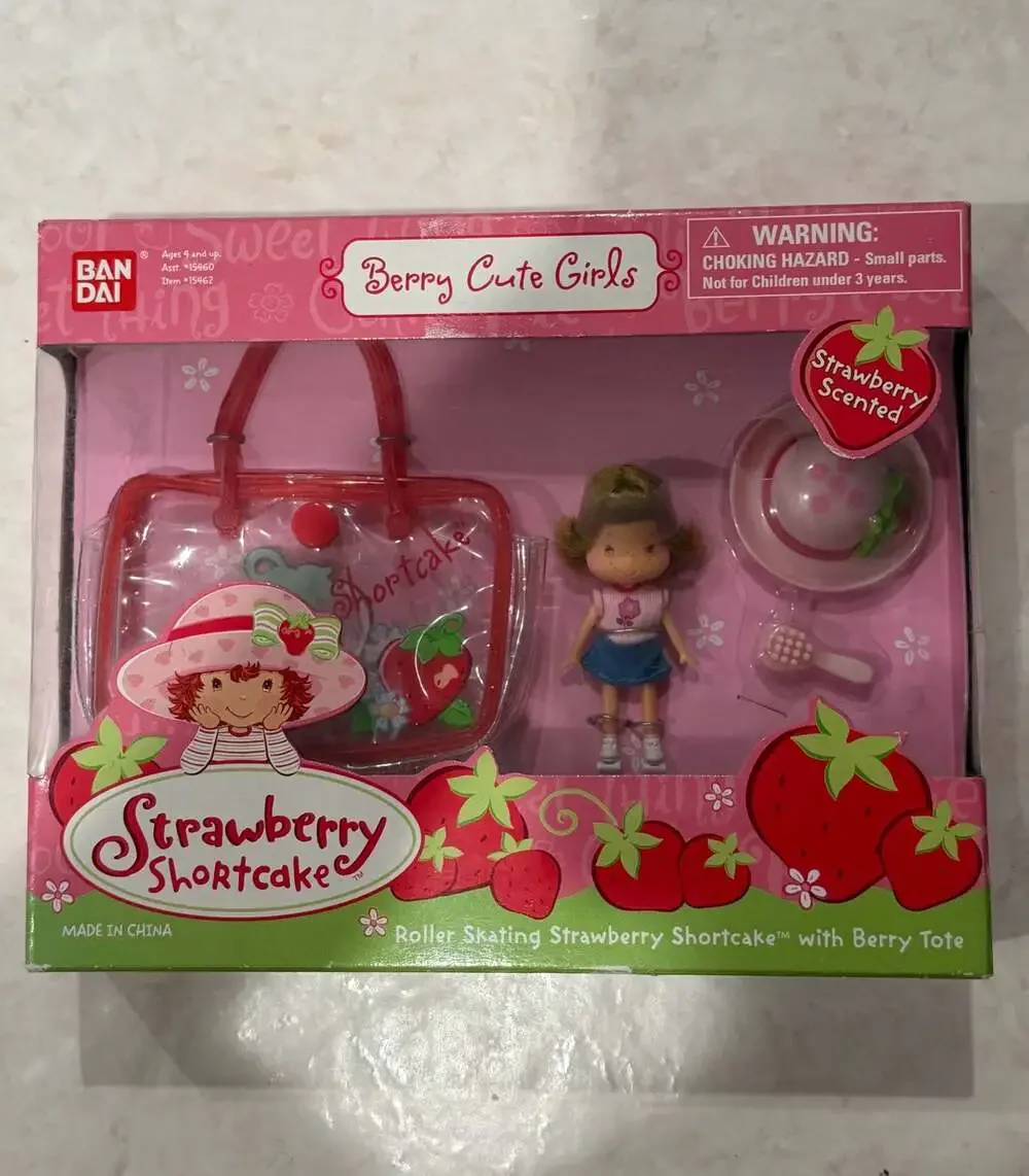 Vintage Bandai Berry Cute Girls Roller Skating Strawberry Shortcake